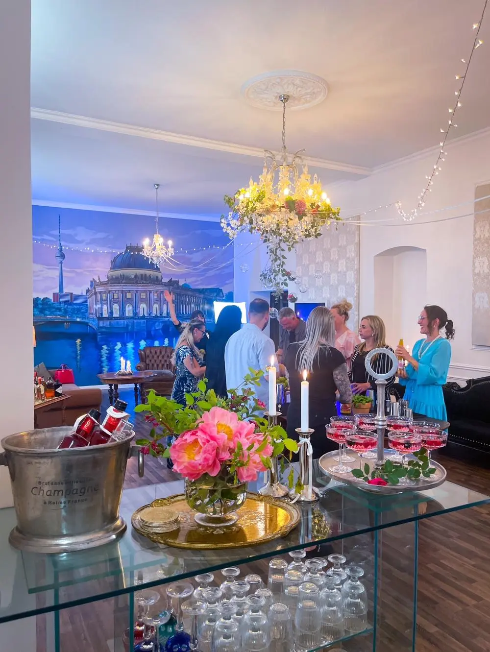 Cocktail Workshop - Berlin Art Apartment